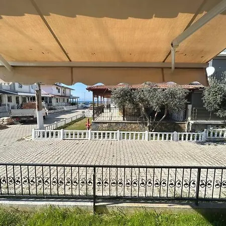 Hotel 2 Minute Walk To Seaside *